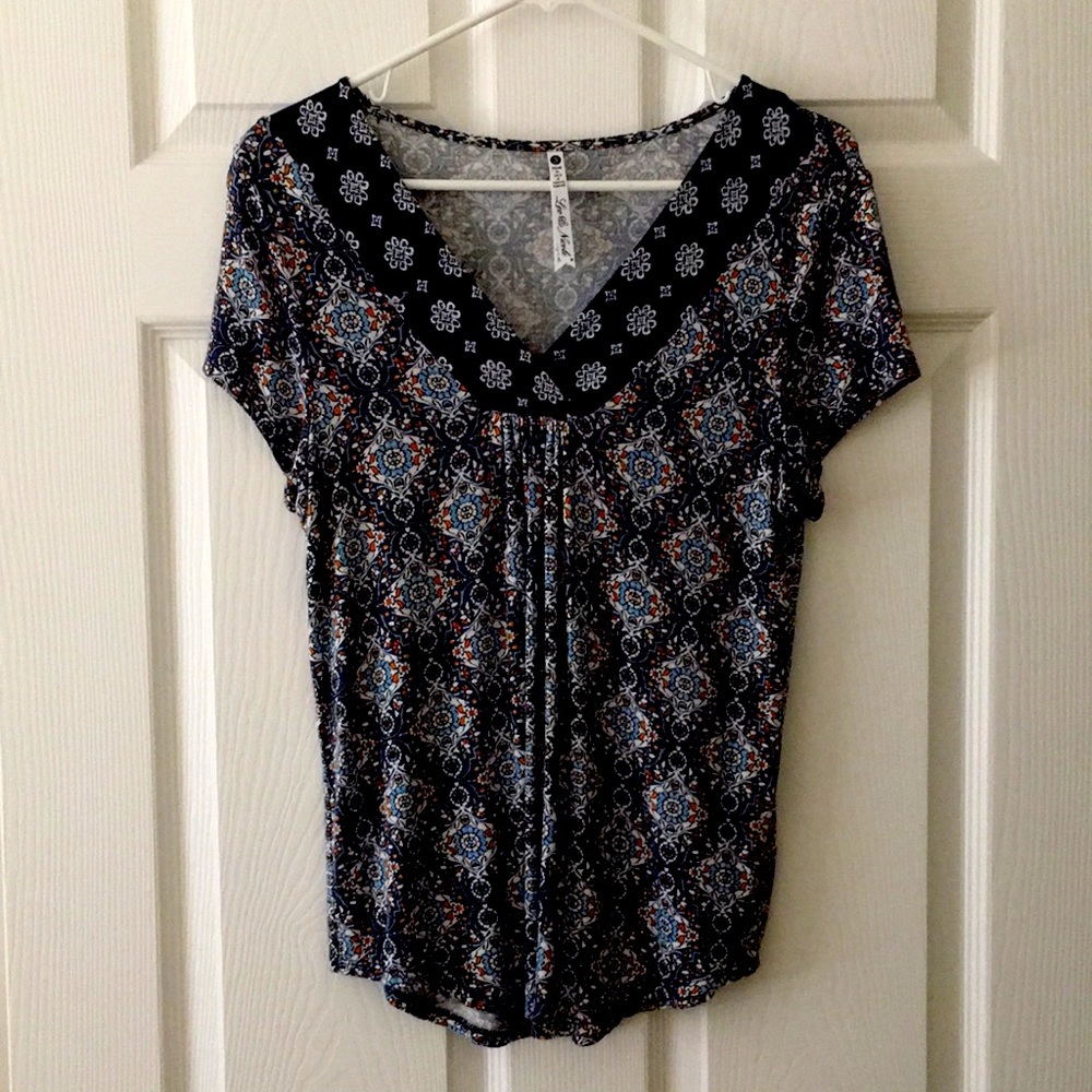 From stitch fix Leo & Nicole size small